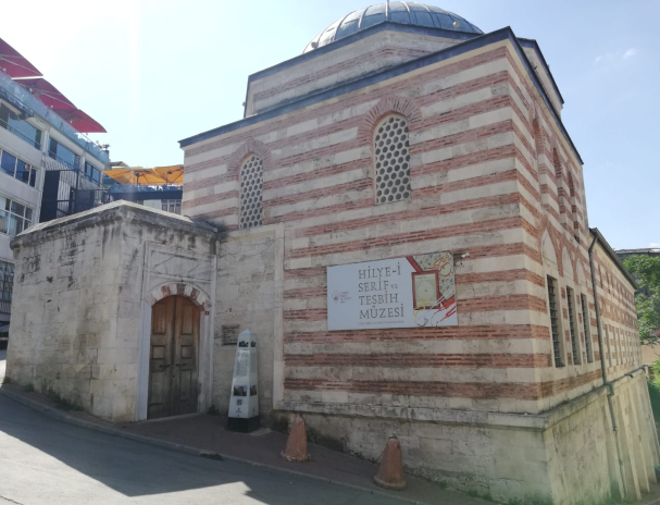 2022-7-12-suleymaniye-47-siyavus-pasa-medresesi-hilye-i-serif-tesbih-muzesi-10